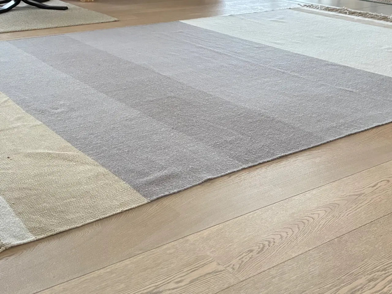 Billede 1 - Tæppe i uld 300x200 cm