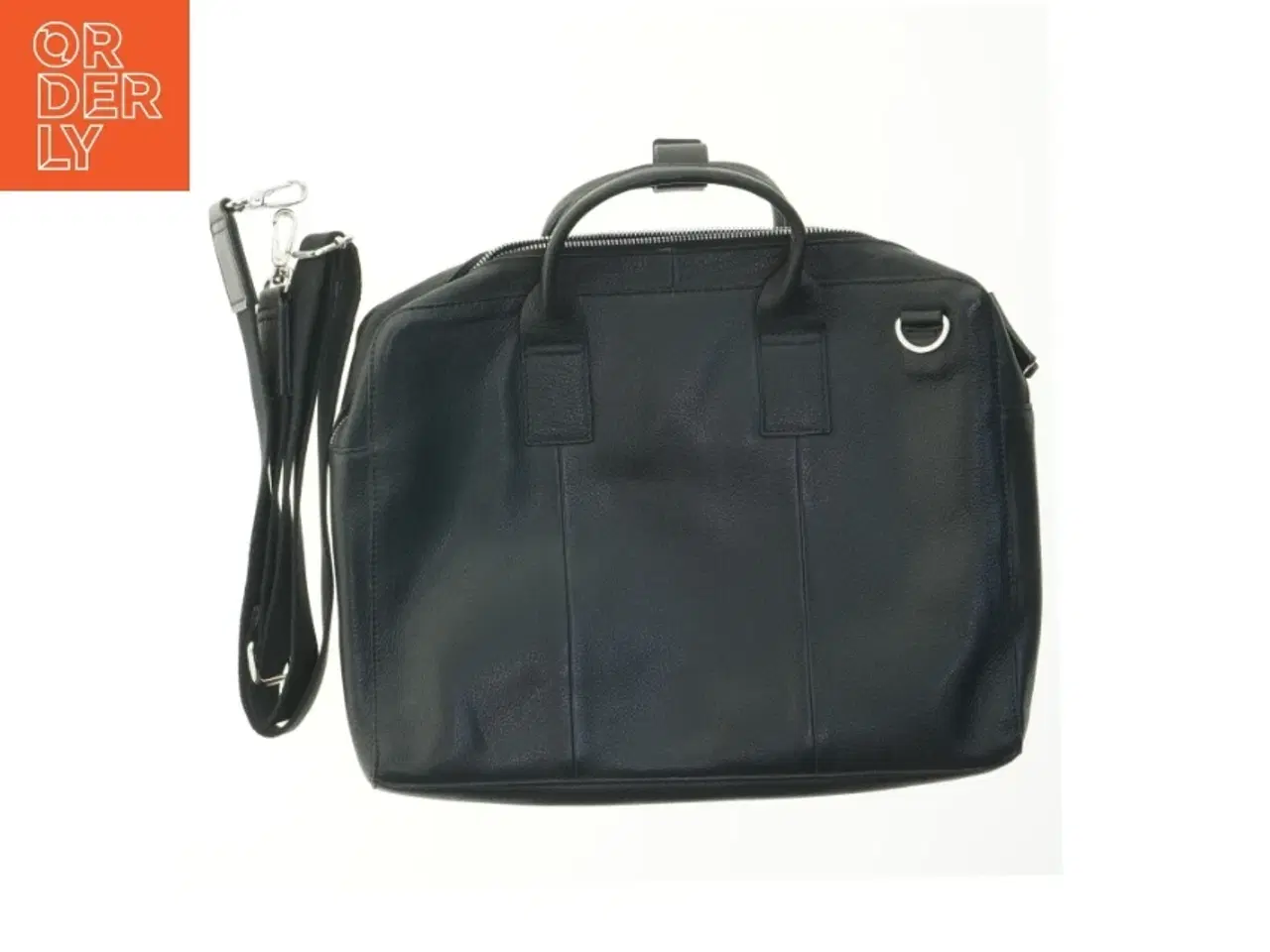 Billede 1 - Sort læder taske (str. 42,5x33,5 cm)
