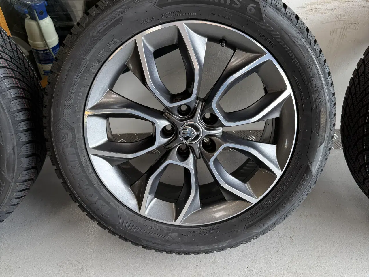 Billede 4 - Originale 19” Skoda fælge med barum vinterdæk