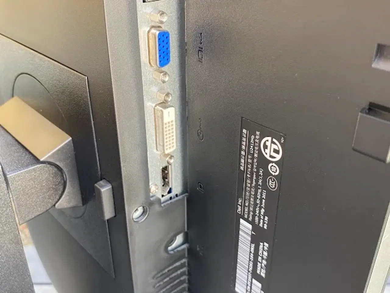 Billede 8 - ⭐️ Dell U2412Mb – pålidelig 24" skærm i flot stand