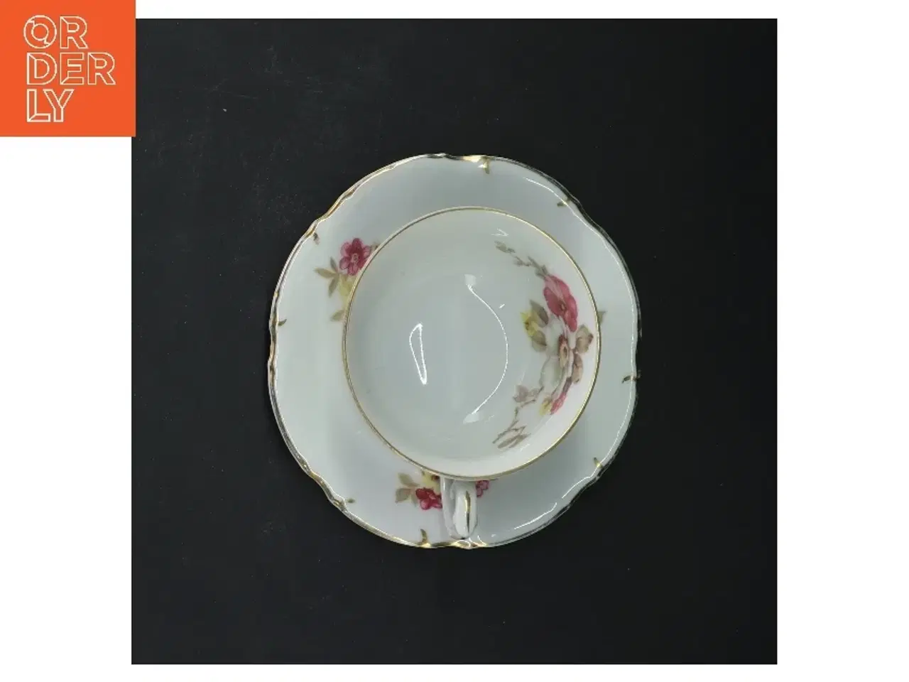 Billede 3 - Blomstret porcelænskop med underkop (str. Ø 8,5 og 13 cm)
