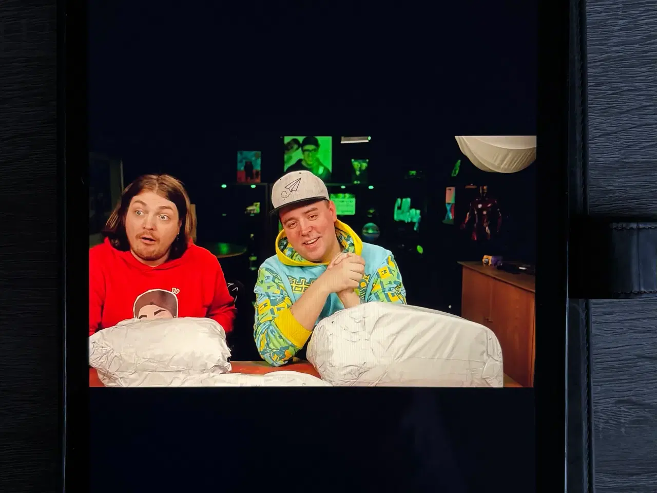 Billede 2 - iPad 9. Generation sælges med cover