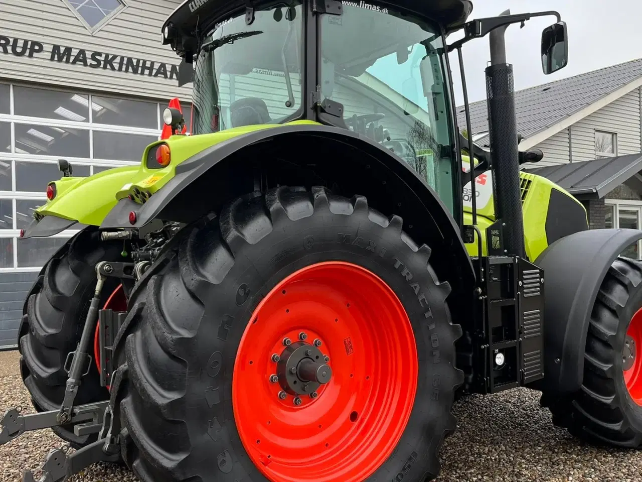 Billede 17 - CLAAS Axion 830 Med frontlift. Velholdt traktor.