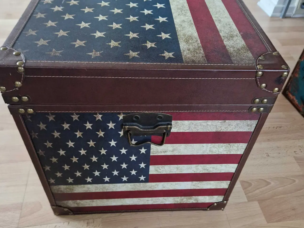 Billede 3 - Stor opbevaringskasse/kuffert I vintagestil 