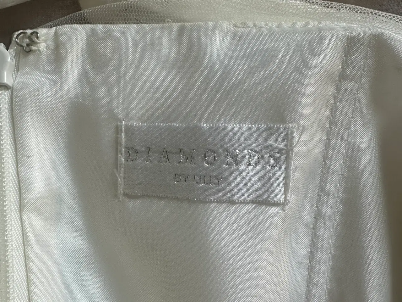 Billede 8 - Konfirmationskjole/kort brudekjole fra Lilly