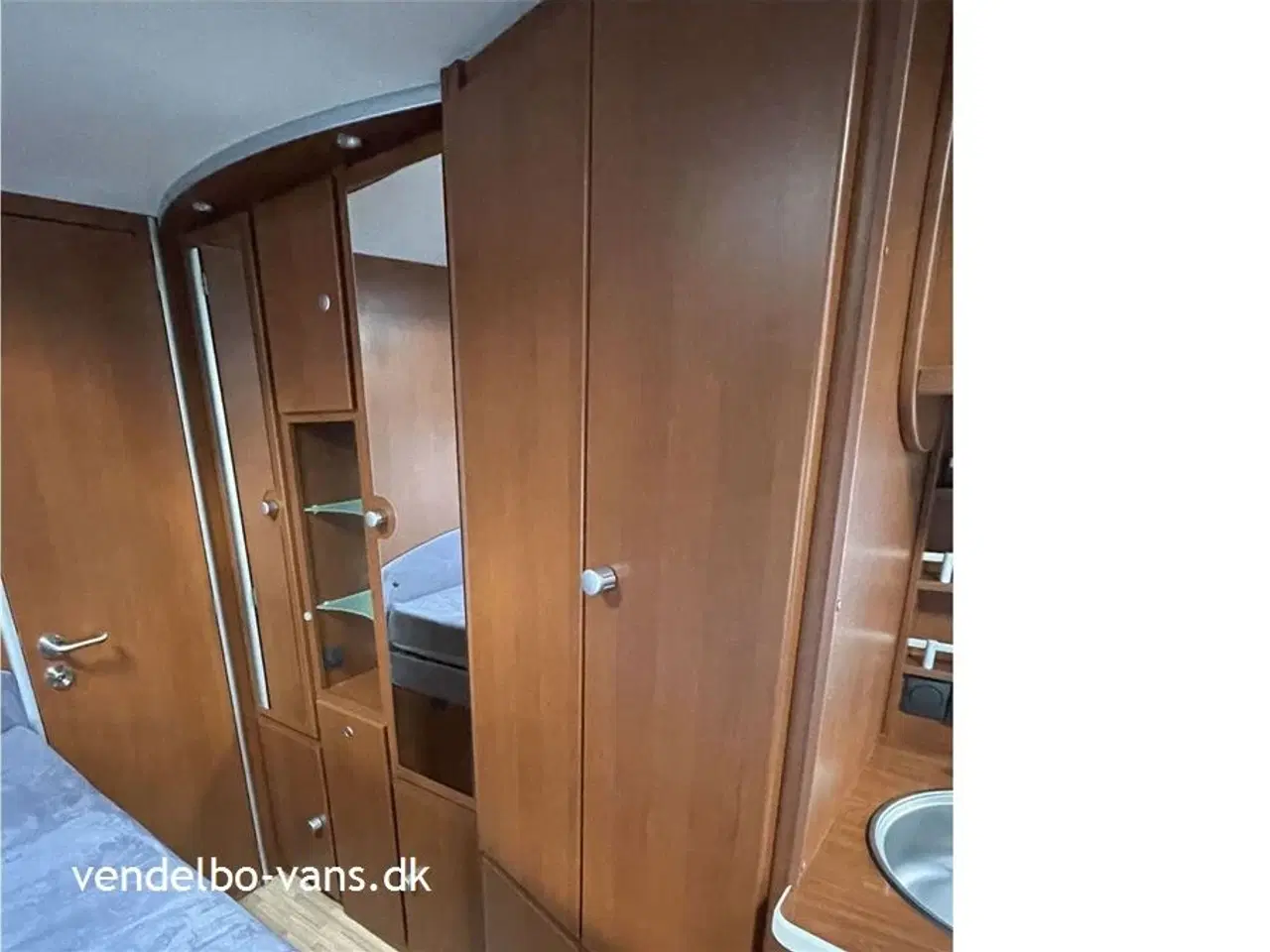Billede 14 - 2011 - Dethleffs Globetrotter Esprit RT 7094   Lækker rummelig camper med toilet i bagenden - ALKO