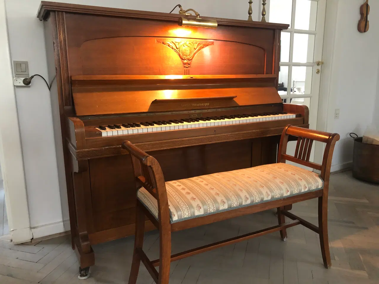 Billede 2 - Klaver og skammel