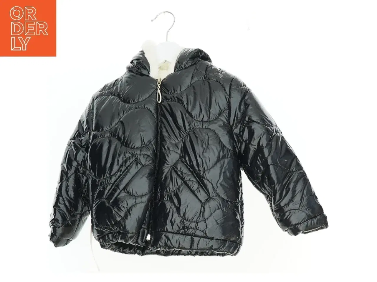 Billede 1 - Vinterjakke med foer (str. 104 cm)