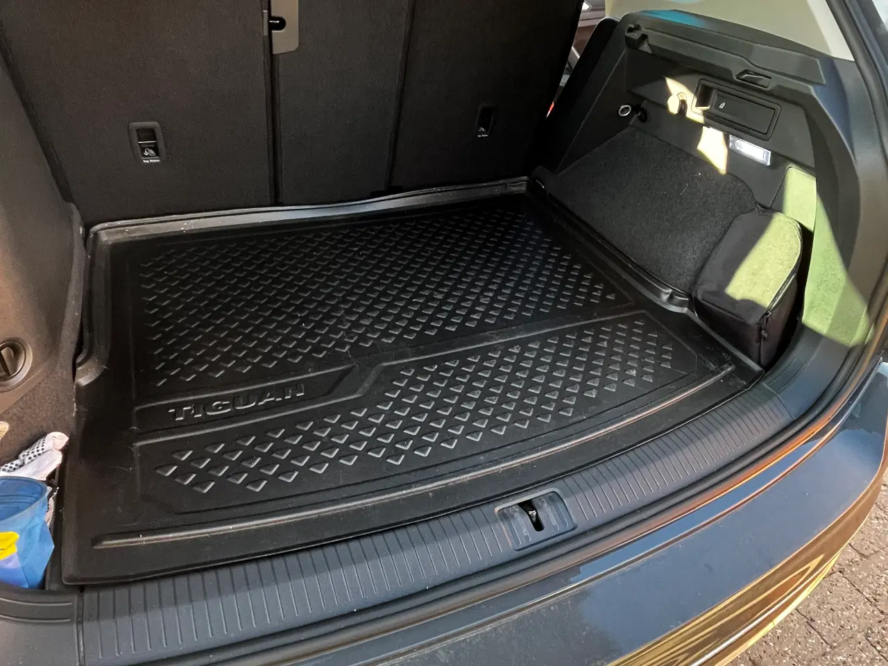 Billede 1 - Bagagerumsbakke