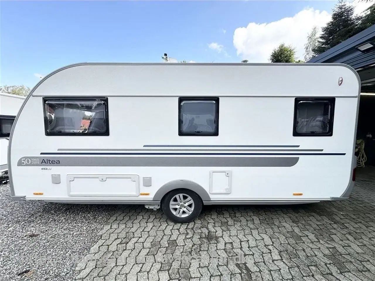 Billede 5 - 2016 - Adria Altea 492 LU   Enkeltsenge - Mover - Aircondition - Fortelt