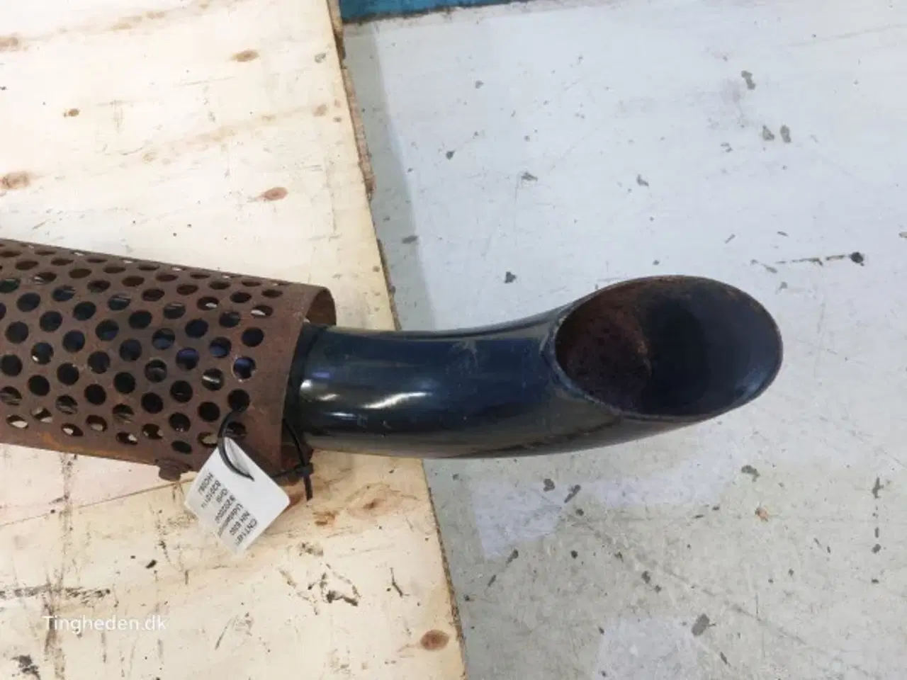 Billede 14 - New Holland 8160 Udstødningsrør 82020110