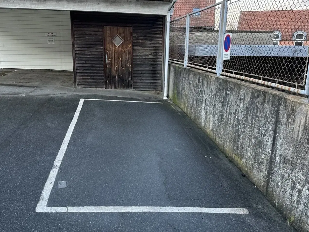 Billede 4 - Overdækkede parkeringspladser i Svendborg midtby – med adgang via Hulgade og mulig fremtidige ladestandere til elbiler!