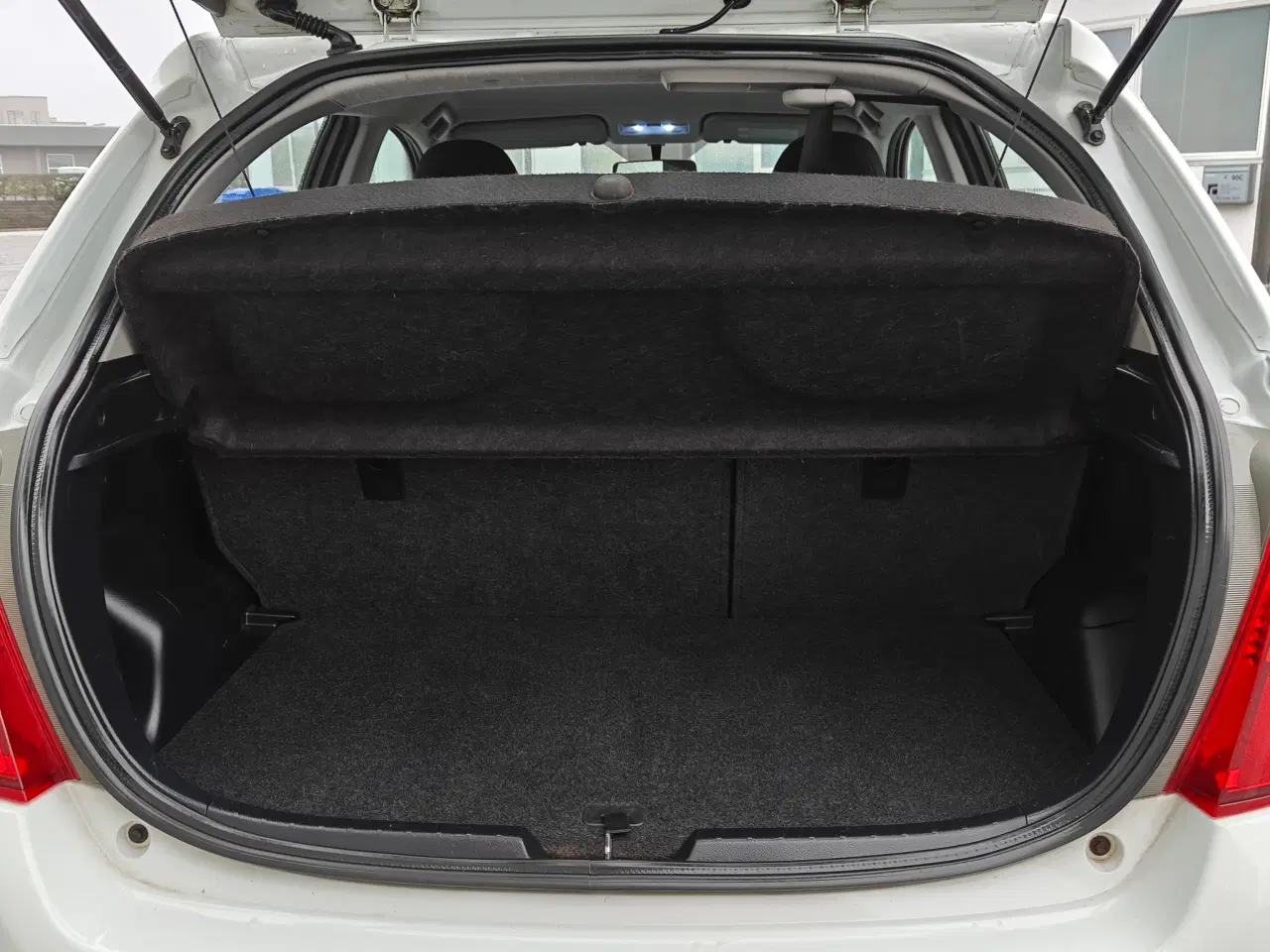 Billede 5 - Toyota Yaris 1,3 vvt-i NYSYNET 