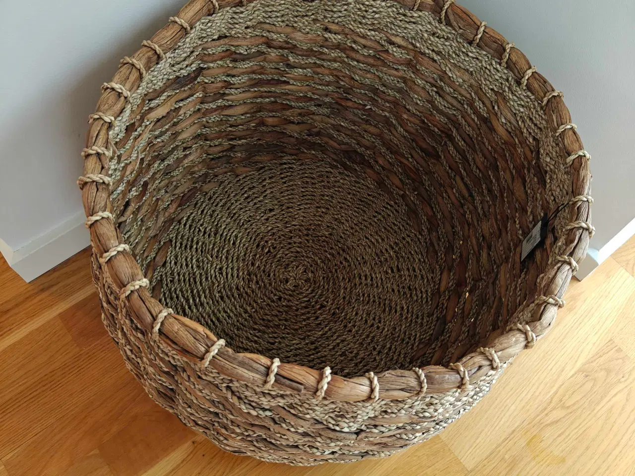 Billede 4 - Kurv i flet