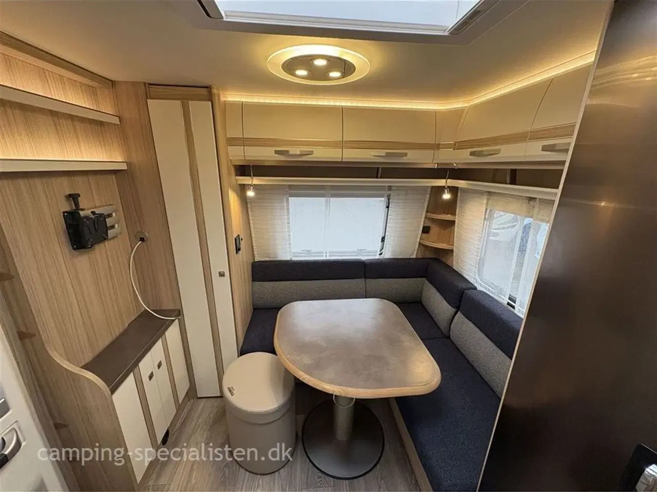 Billede 5 - 2020 - Fendt Bianco Activ 465 SGE   Pæn og velholdt Fendt Bianco Activ 465 SGE fra 2020 - Kan nu opleves hos Camping-Specialisten i Silkeborg