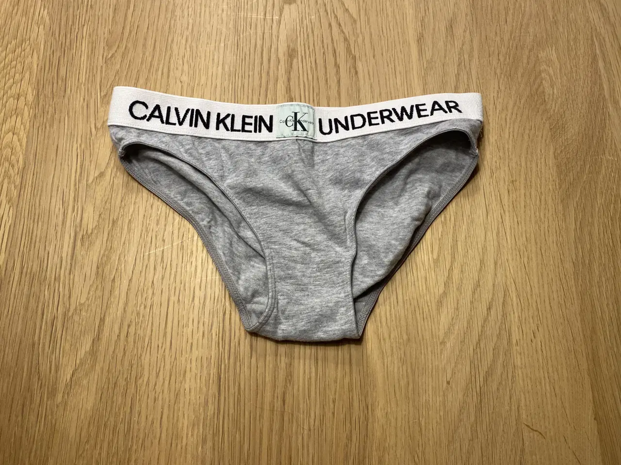Billede 8 - Toppe, undertrøjer mm
