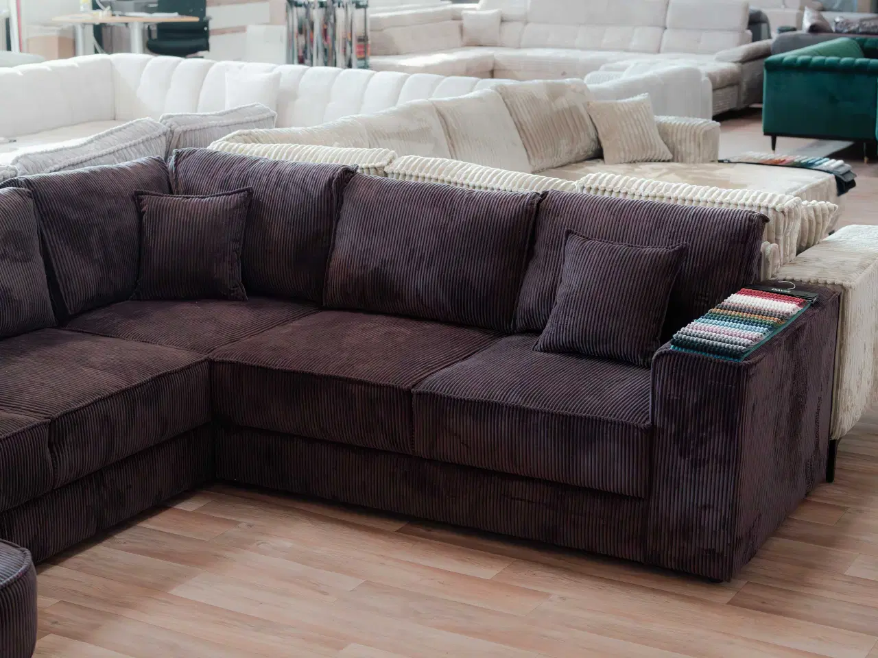 Billede 10 - Leder du efter en komfortabel sofa eller seng?! 