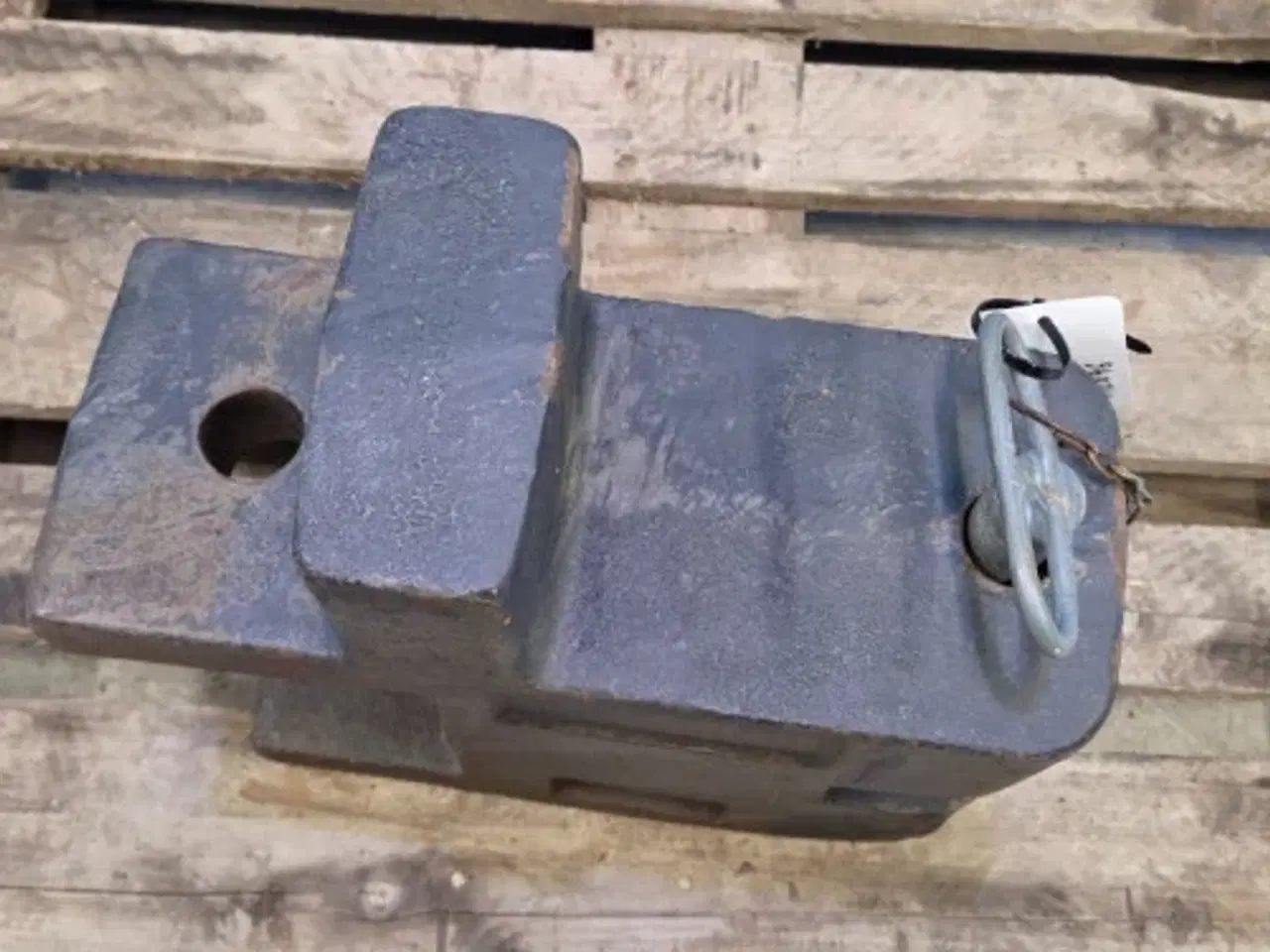 Billede 4 - Case Farmall 65A Frontvægt 5092096