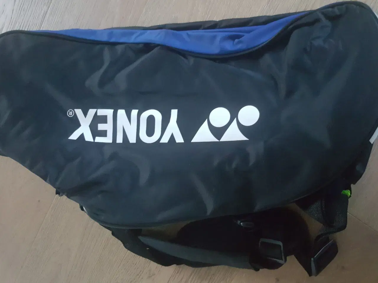 Billede 1 -  Billigt! YONEX Badminton taske til 6 ketchers