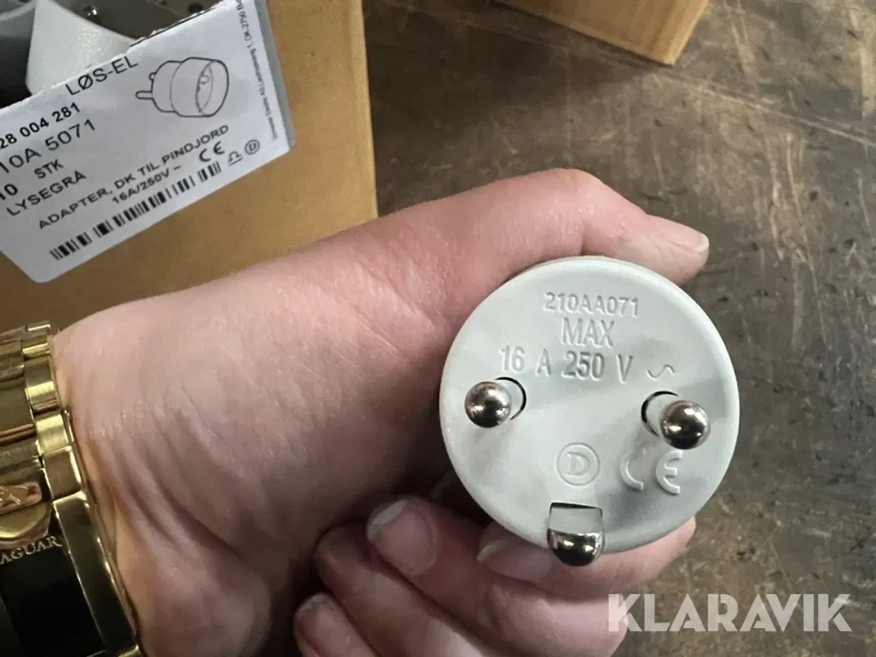Billede 5 - Adapter til pindjord 16A/250V 1 kasse
