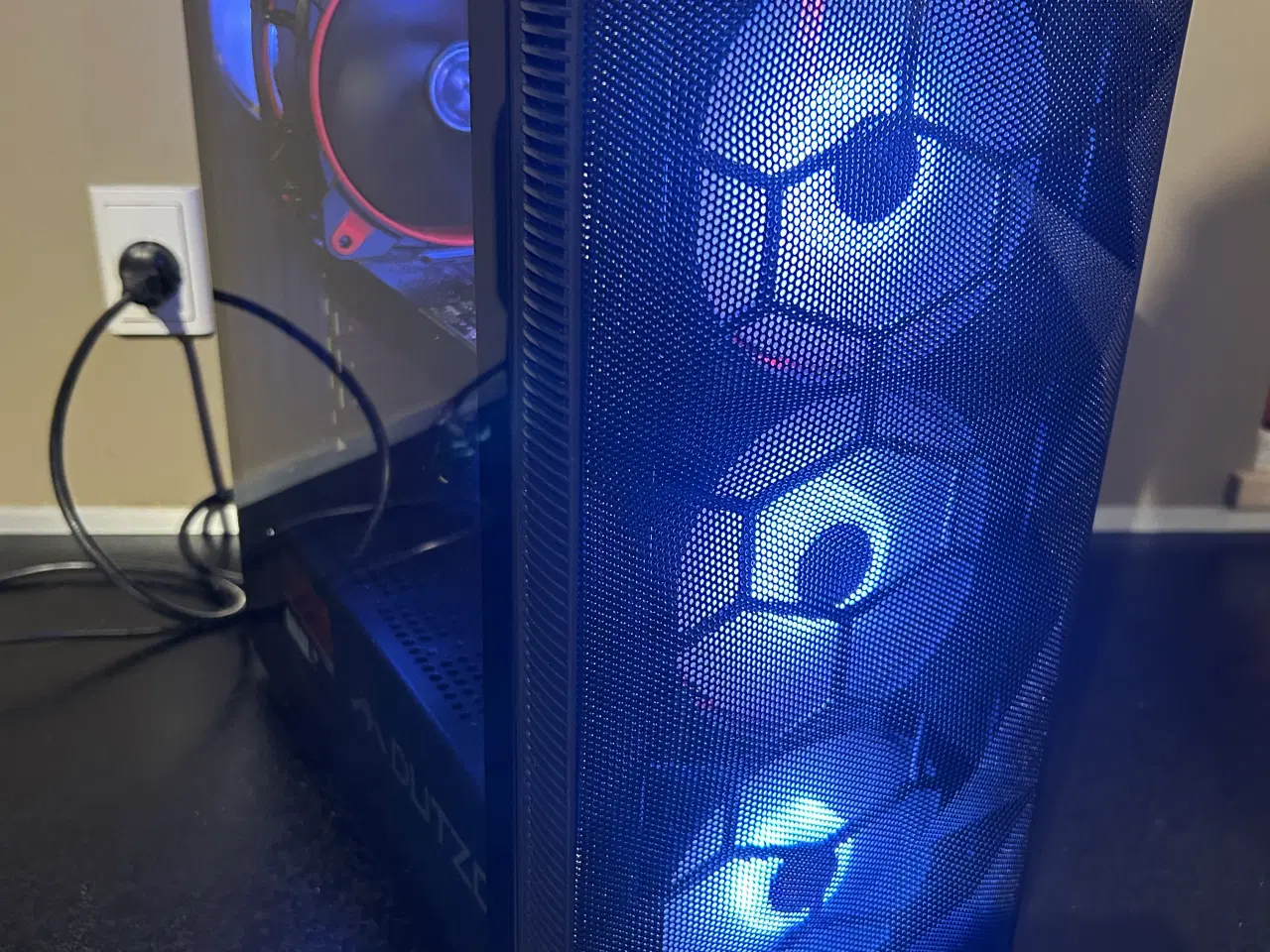 Billede 5 - 💻 GAMING-PC – i7-8700K | GTX 1080 Ti | 16 GB RAM 