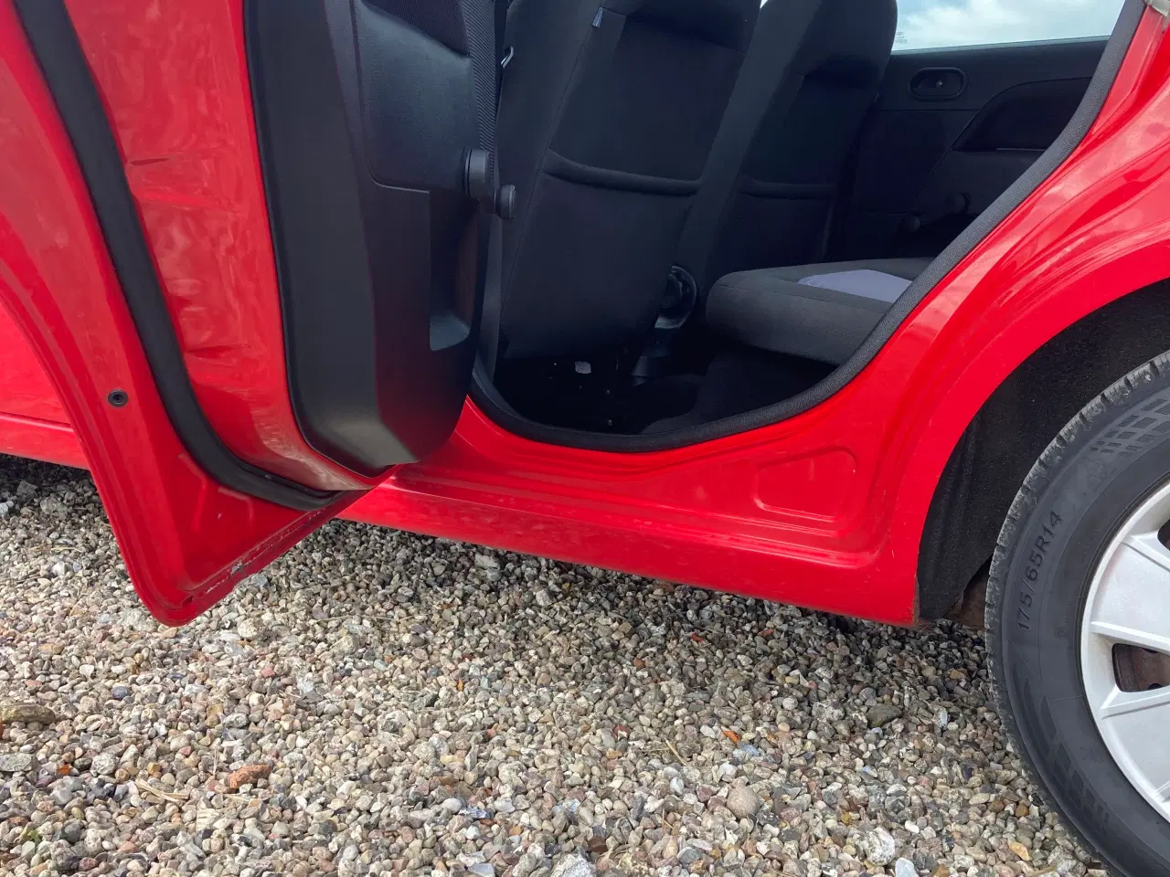 Billede 13 - Ford Fiesta 1,4 5 døre, træk