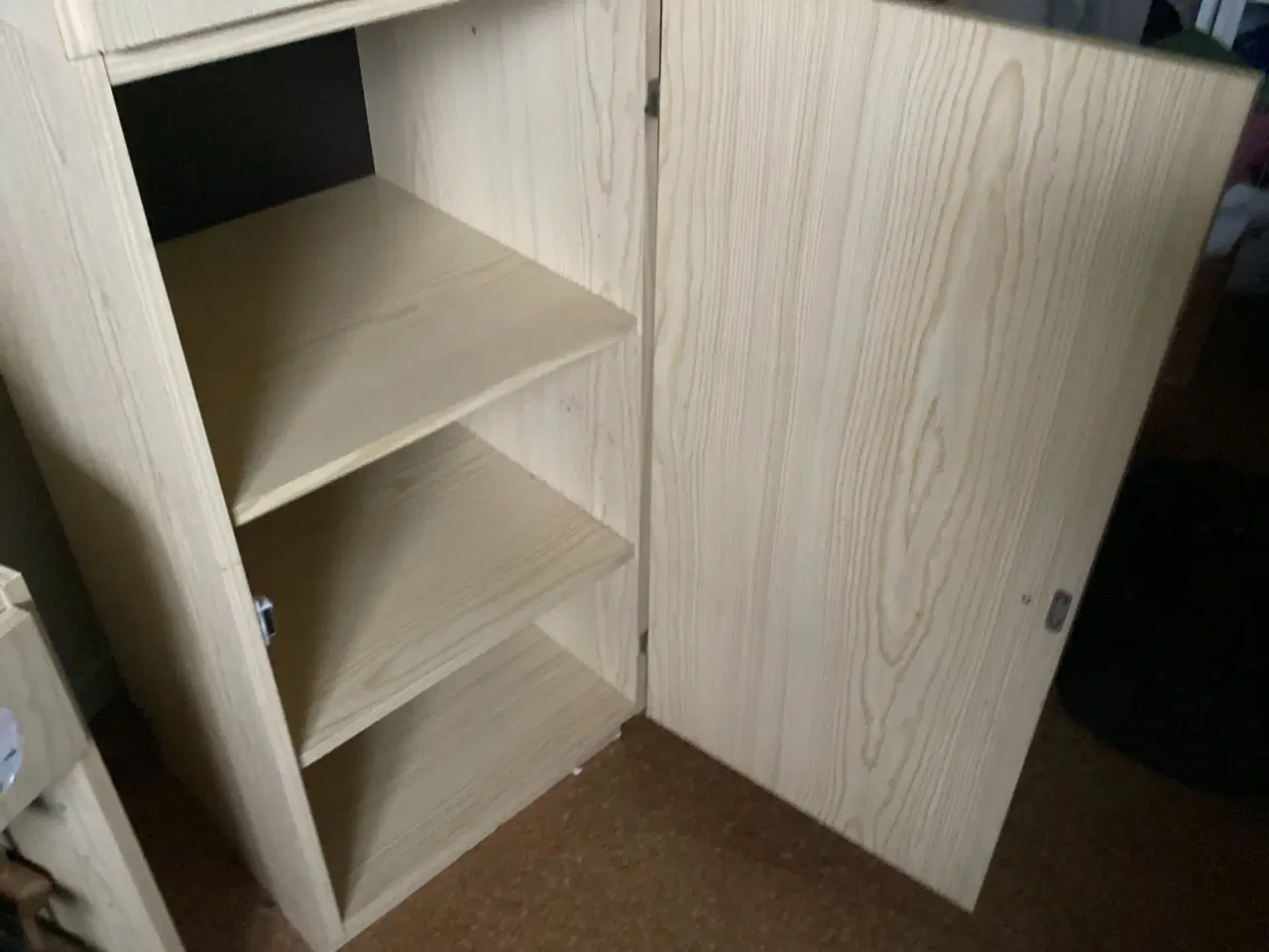 Billede 1 - Klub 8 skab  80x40x40 cm kan stables