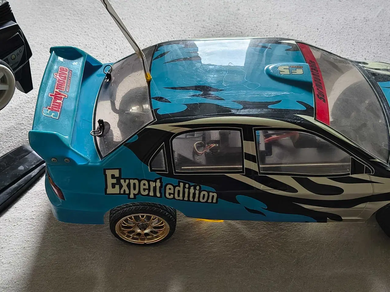 Billede 6 - Jeg sælger den her 15 år gammel RC Drift bil