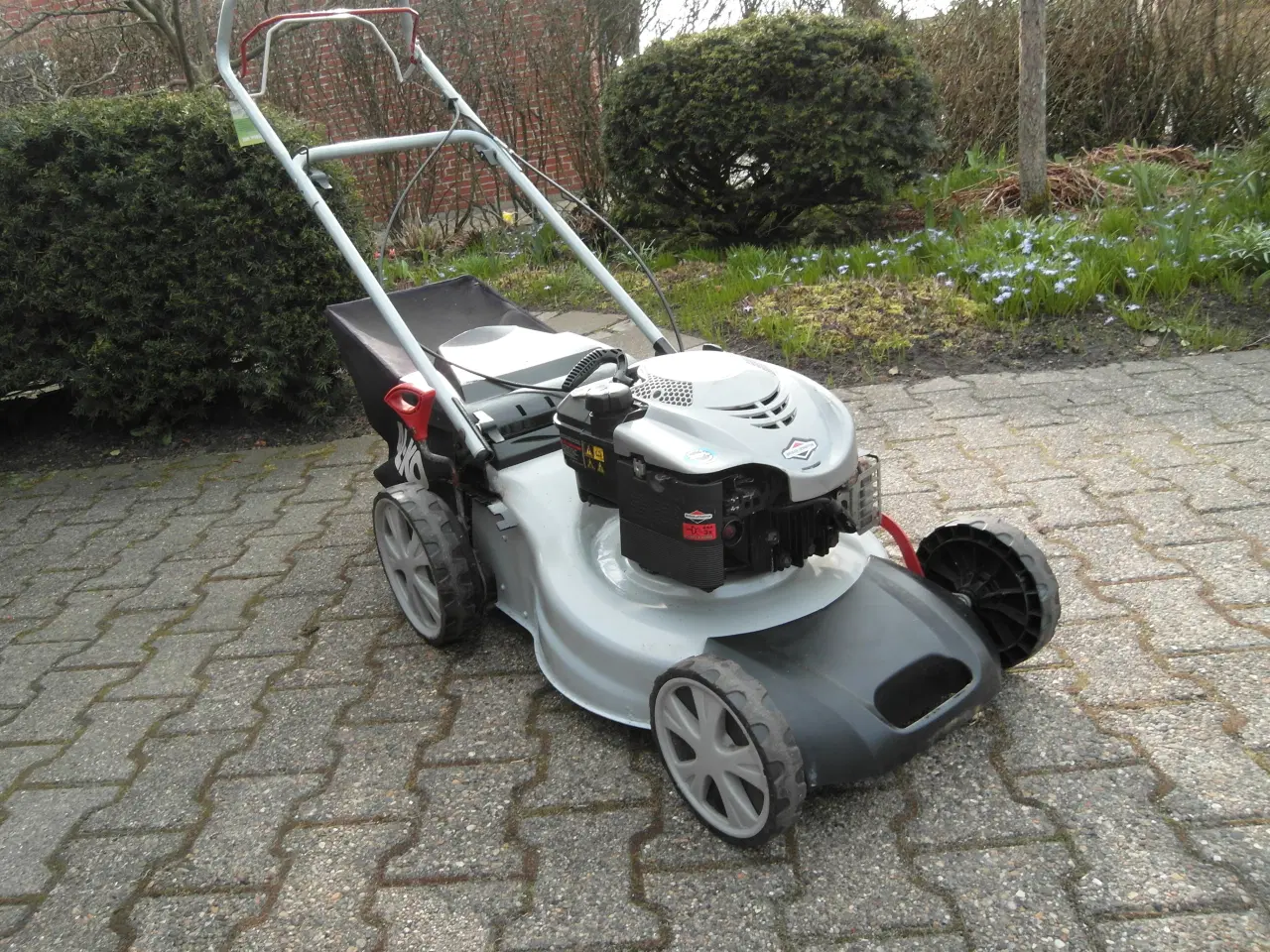 Billede 7 - Plæneklipper Alko med Briggs&Stratton motor.
