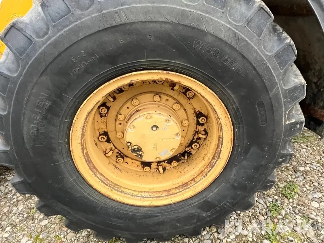 Billede 9 - Gummiged IH 520B