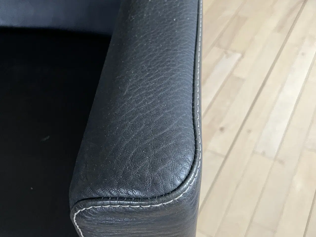 Billede 4 - Lænestol, Anders Nørgaard “RAM” m. fodskammel