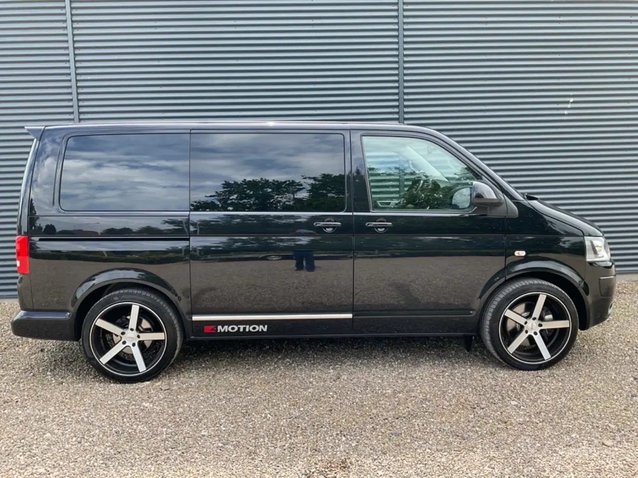Billede 4 - VW Multivan 2,0 TDi 180 Highline DSG 4Motion kort