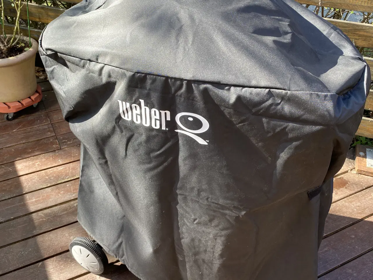 Billede 1 - Weber Q2200 med tilbehør 