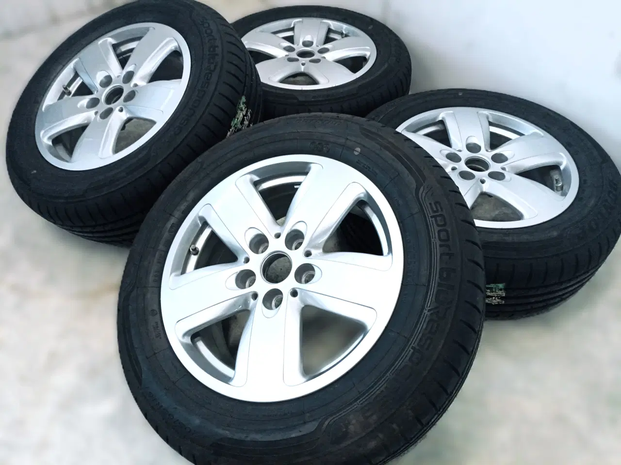 Billede 2 - 5x112 16" ET41 nav 66,6ø MINI sommersæt inkl. TPMS