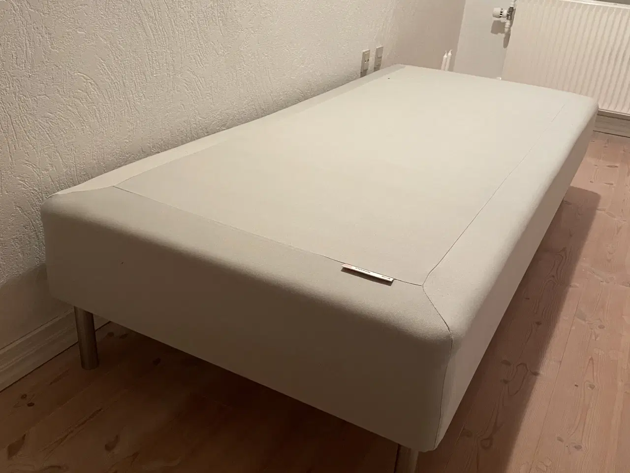 Billede 1 - Seng - 90 x 200 cm.