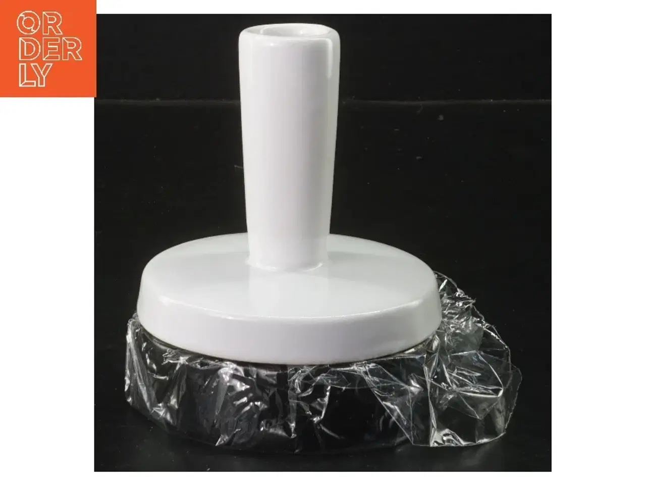 Billede 1 - Hvid lysestage fra Ponpon fra Ponpon (str. 12,5 cm)