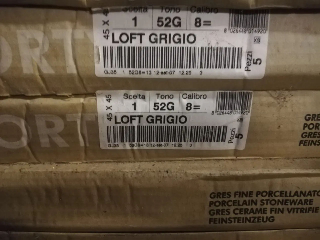 Billede 3 - Væg og/eller gulv klinker.