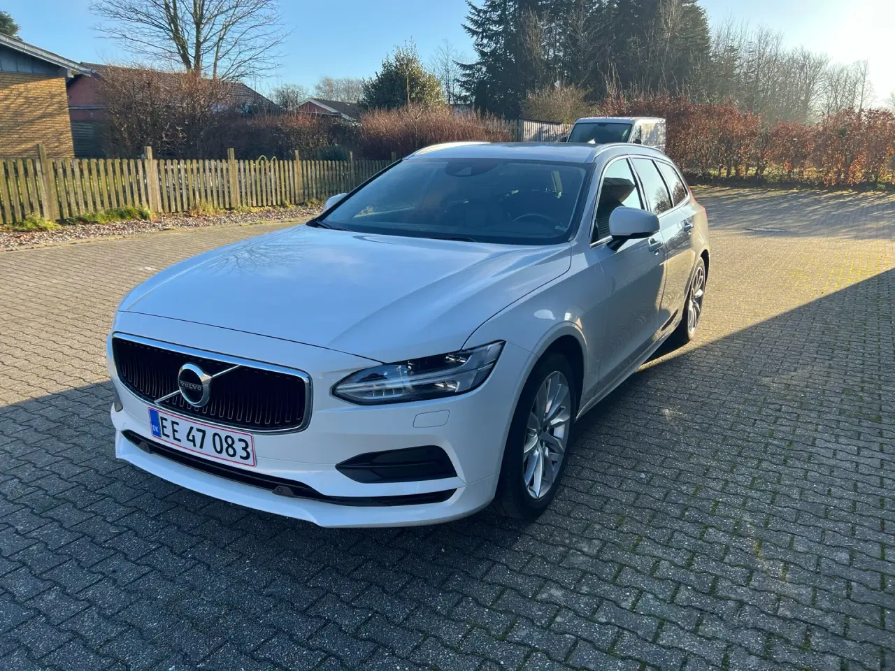 Billede 2 - Volvo V90 2,0 D4 Momentum 190HK Stc 8g Aut.