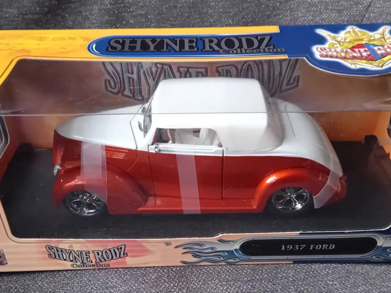 Billede 1 - Modelbil Shyne rodz collection 1937 Ford 1:18 Ny