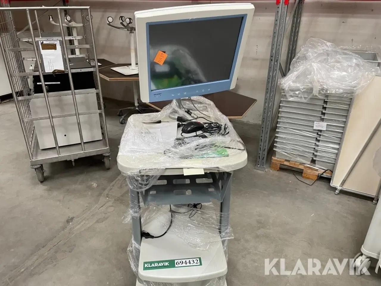 Billede 1 - medicinsk computervogn