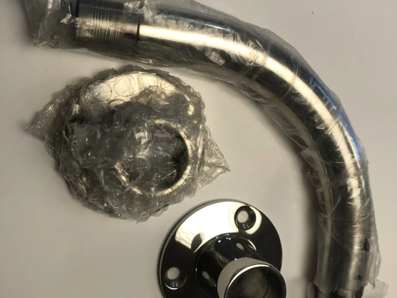 Billede 3 - Vinkelstang rustfri stål til bruseforhæng