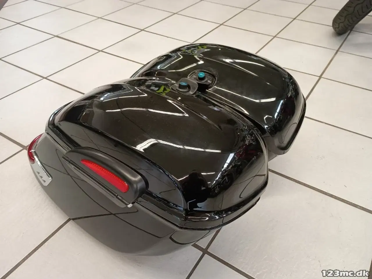 Billede 2 - TASKESÆT TOURING med lys