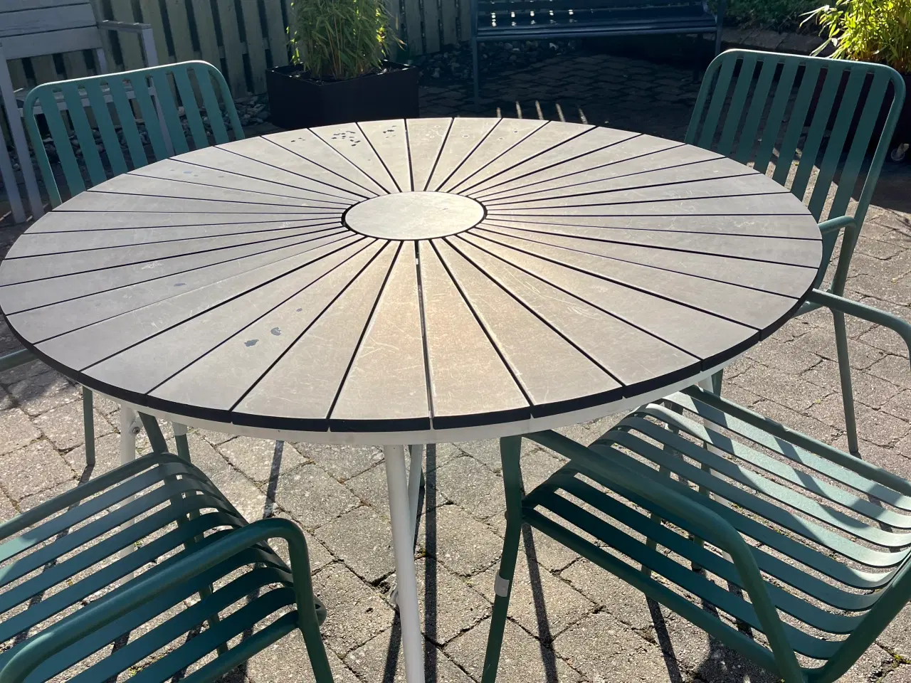 Billede 2 - Rundt havebord