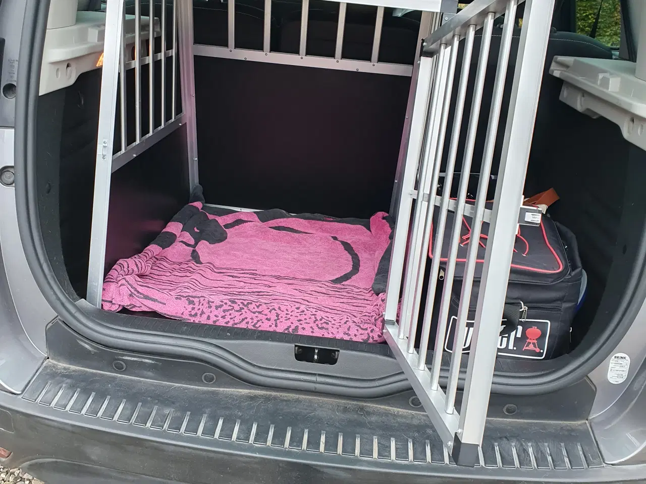 Billede 2 - Hundebur til bil i aluminium