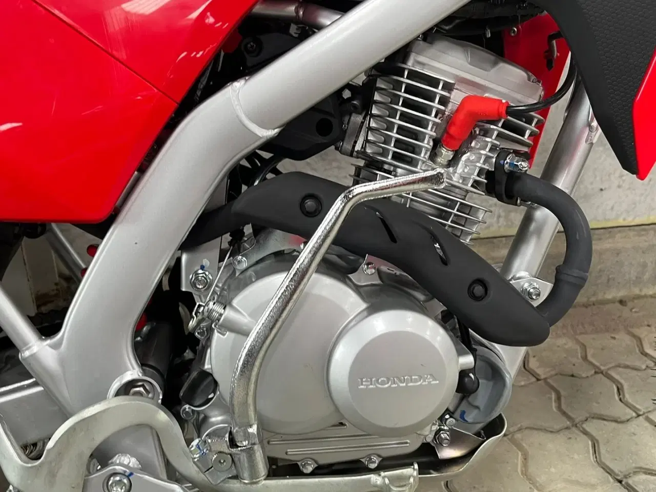 Billede 10 - Honda CRF 125 F DEMO. Rigtig crosser med gear og kobling. Super Fed