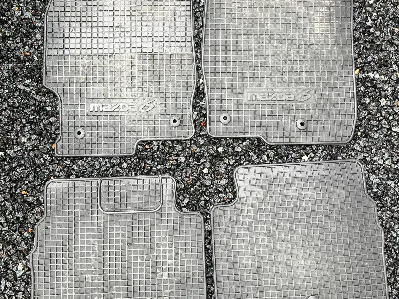 Billede 1 - Gummimåtter til en Mazda 6 (2008-2012) originale