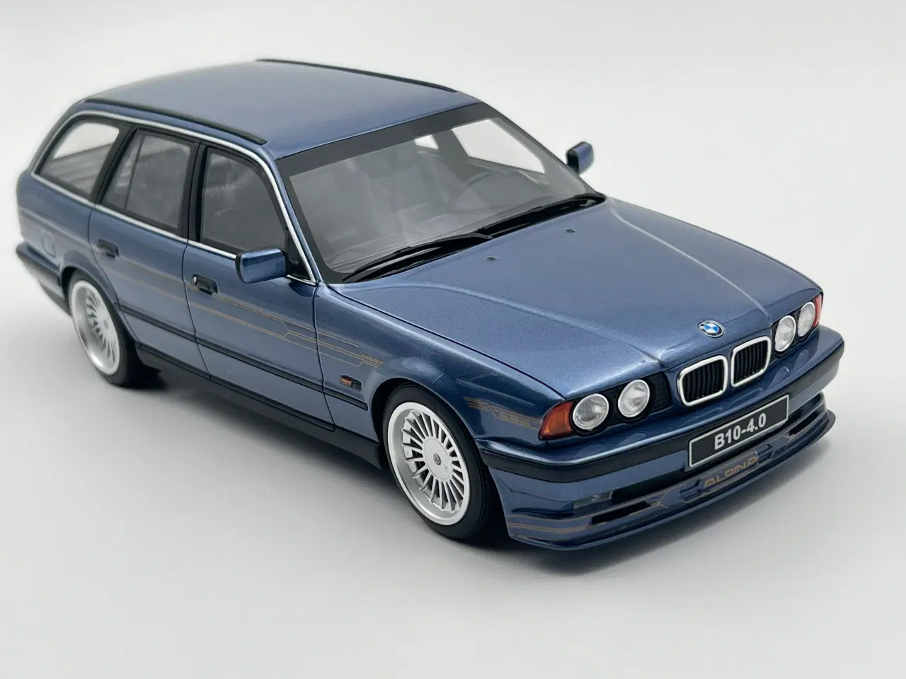 Billede 5 - 1995 BMW Alpina B10 4.0 Touring e34 - 1:18