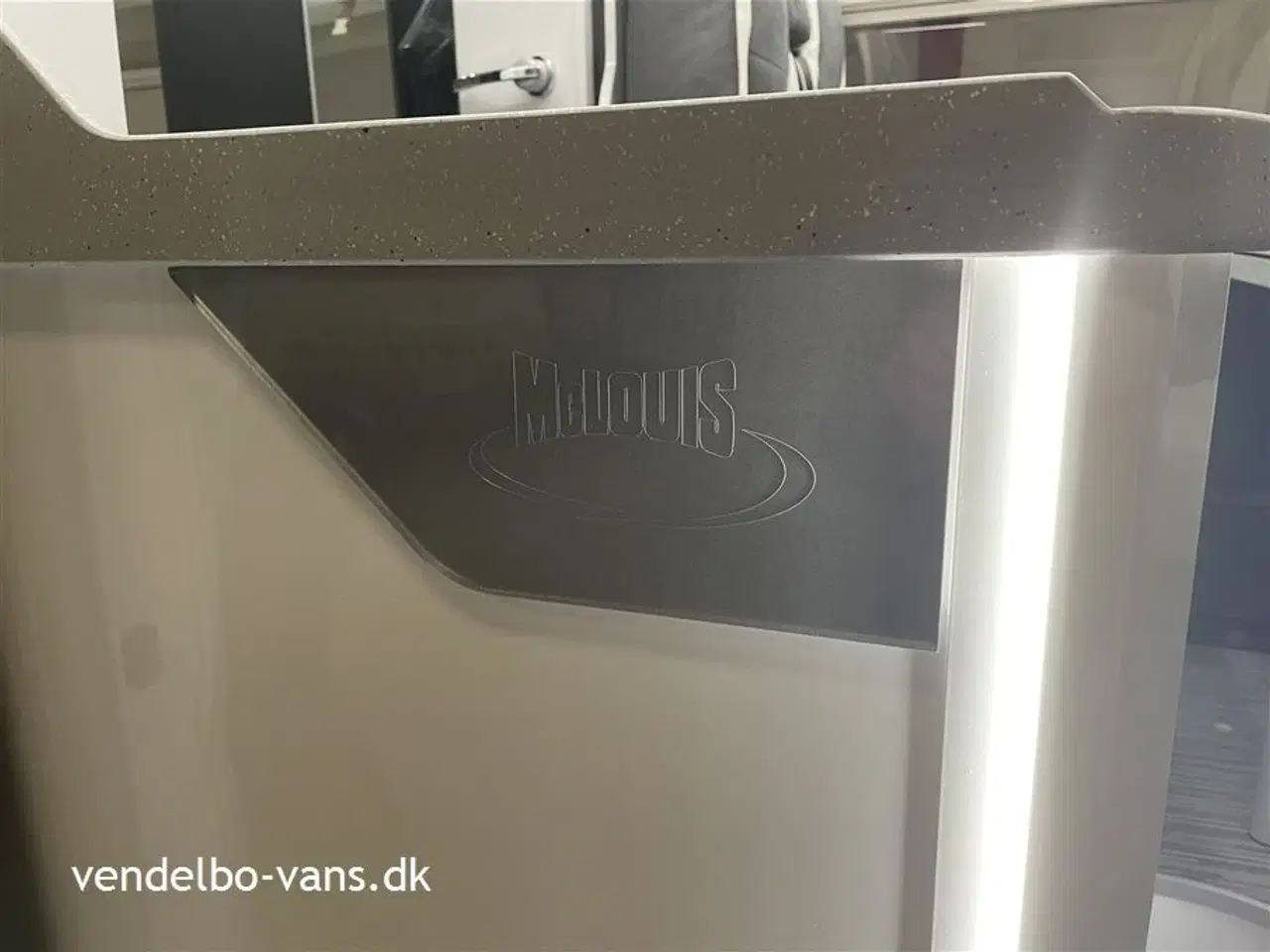 Billede 12 - 2022 - McLouis Menfys Van 04 Prestige Matic   Det er CamperVan topudgaven med masser af udstyr - Prestige Matic