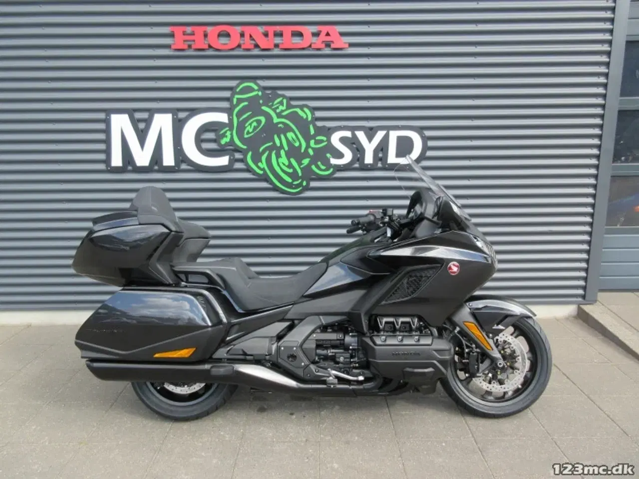 Billede 1 - Honda GL 1800 Gold Wing MC-SYD BYTTER GERNE  5 ÅRS FABRIKS GARANTI