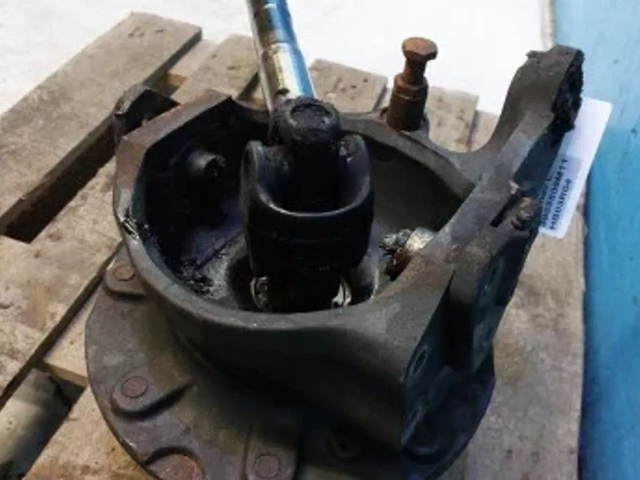 Billede 2 - Massey Ferguson 6465 Hjulnav L. 3903809M11